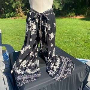 Blue Island Monochrome Floral Pants